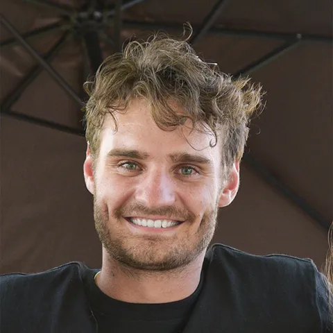 Portrait of Doug Hawkins